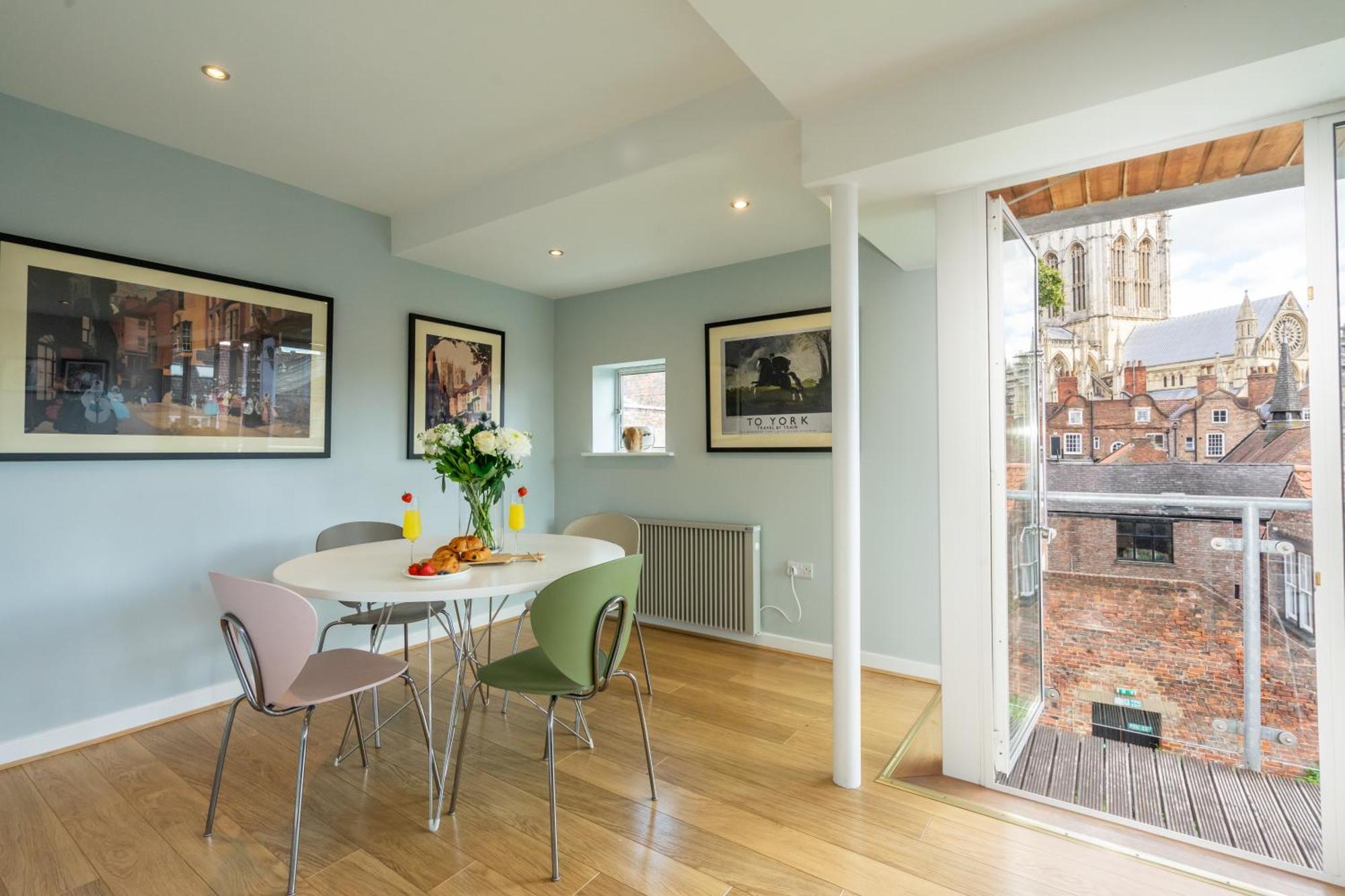 11 Stonegate Court Apartamento York Exterior foto