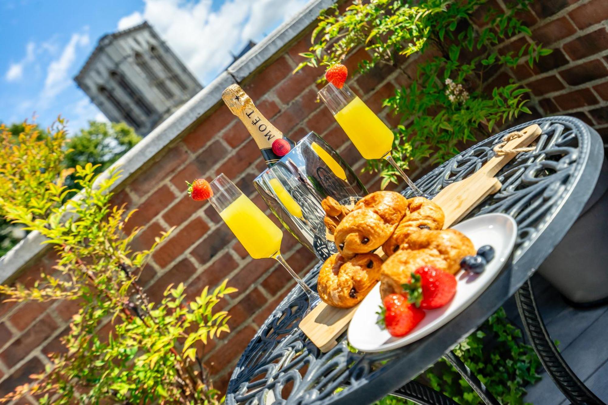 11 Stonegate Court Apartamento York Exterior foto
